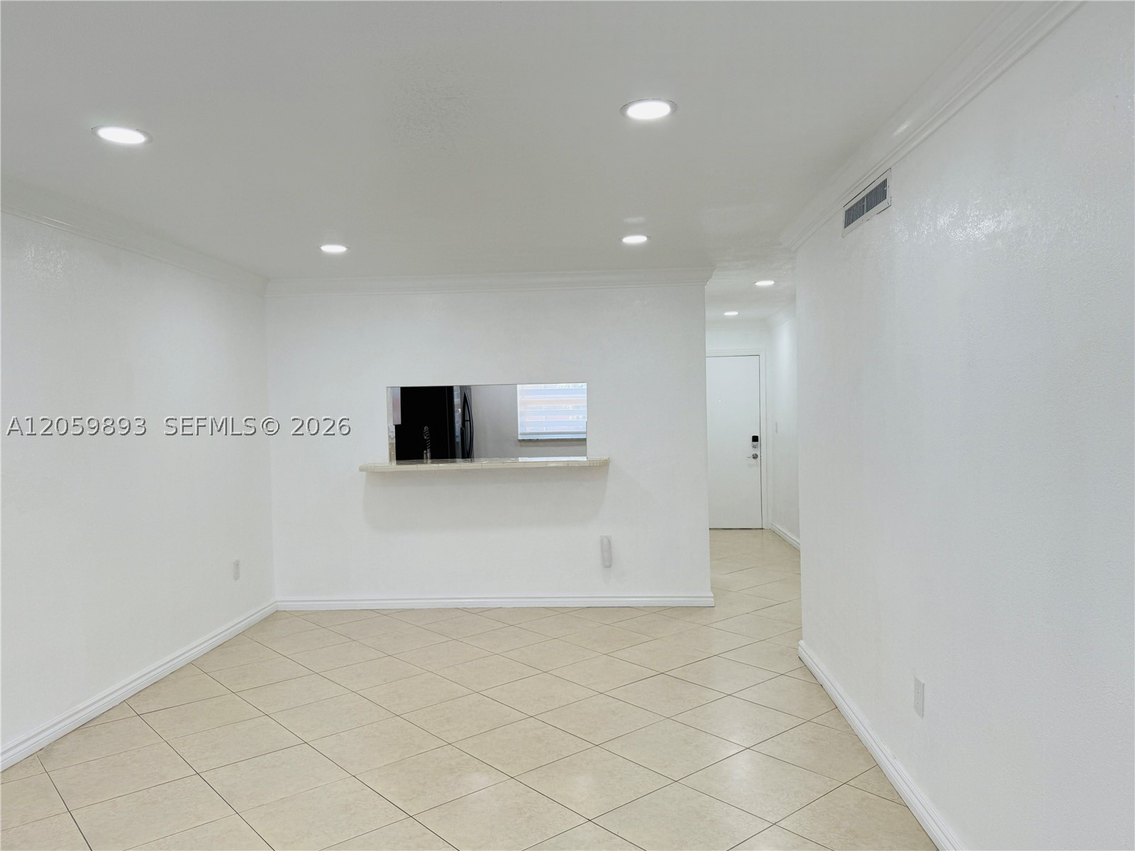 1100 W 35th St #8, Hialeah FL 33012