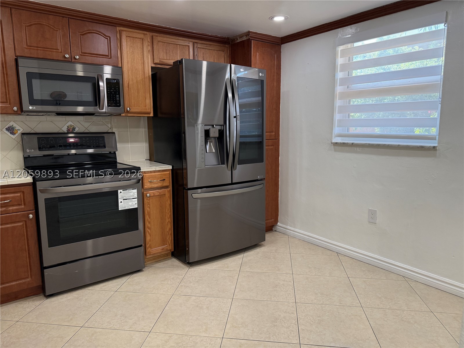 1100 W 35th St #8, Hialeah FL 33012
