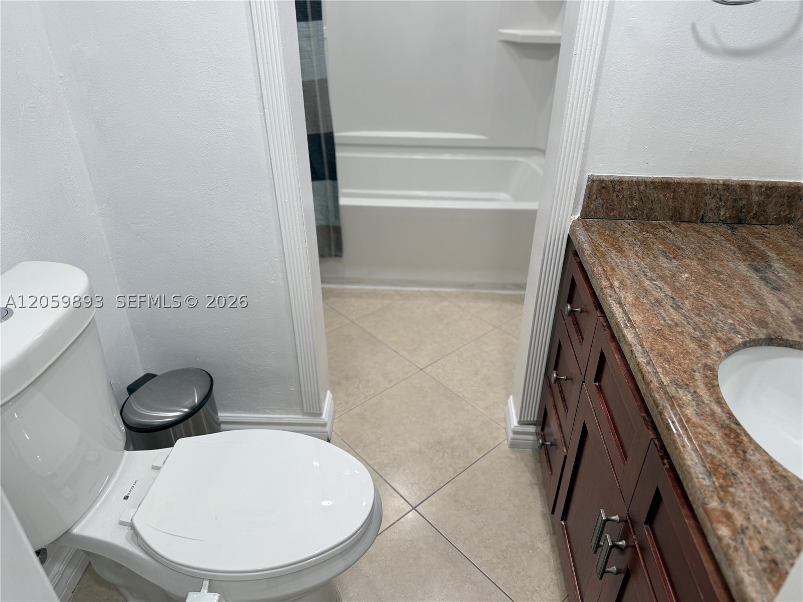 1100 W 35th St #8, Hialeah FL 33012