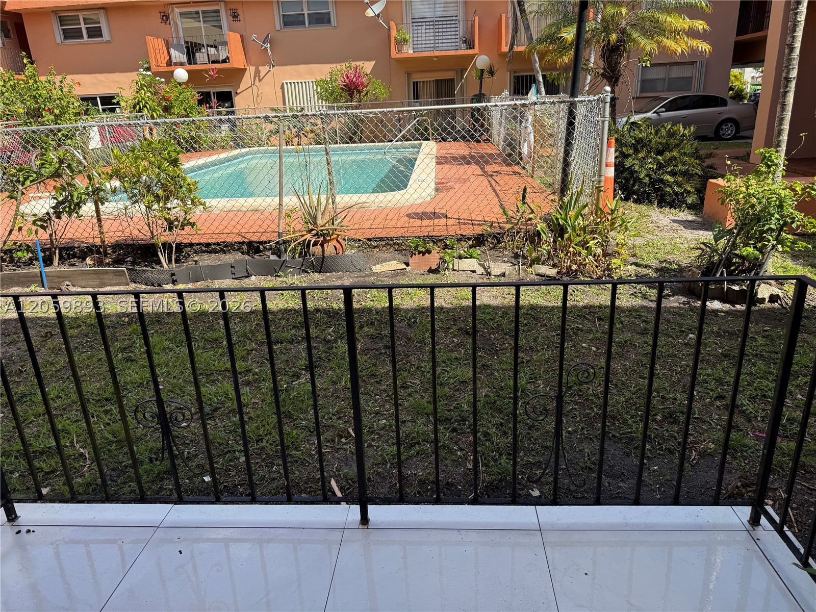 1100 W 35th St #8, Hialeah FL 33012