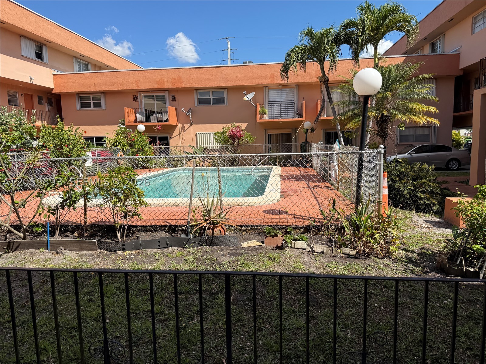 1100 W 35th St #8, Hialeah FL 33012