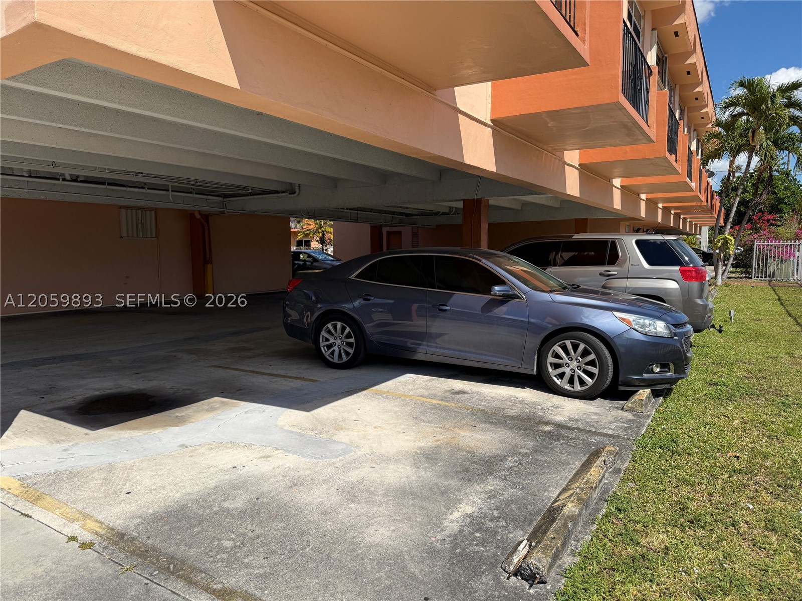 1100 W 35th St #8, Hialeah FL 33012