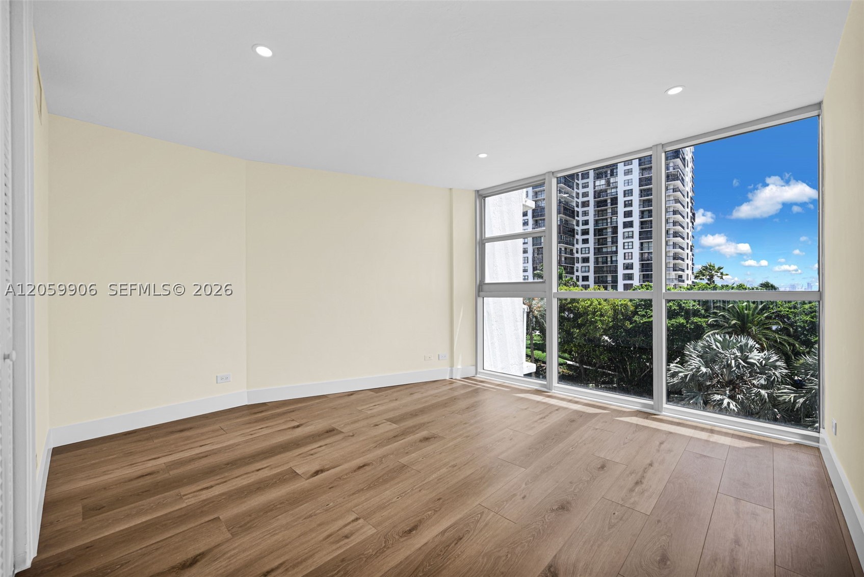 2451 Brickell Ave #5G, Miami FL 33129