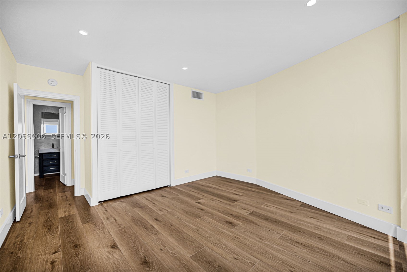 2451 Brickell Ave #5G, Miami FL 33129