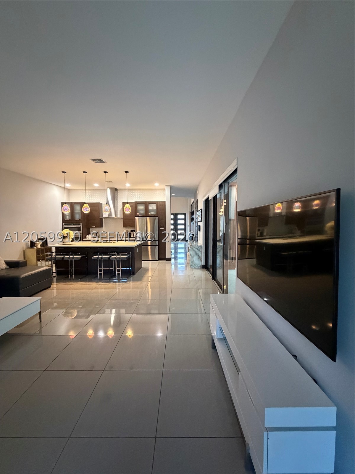 Miami FL 33196 - A12059910