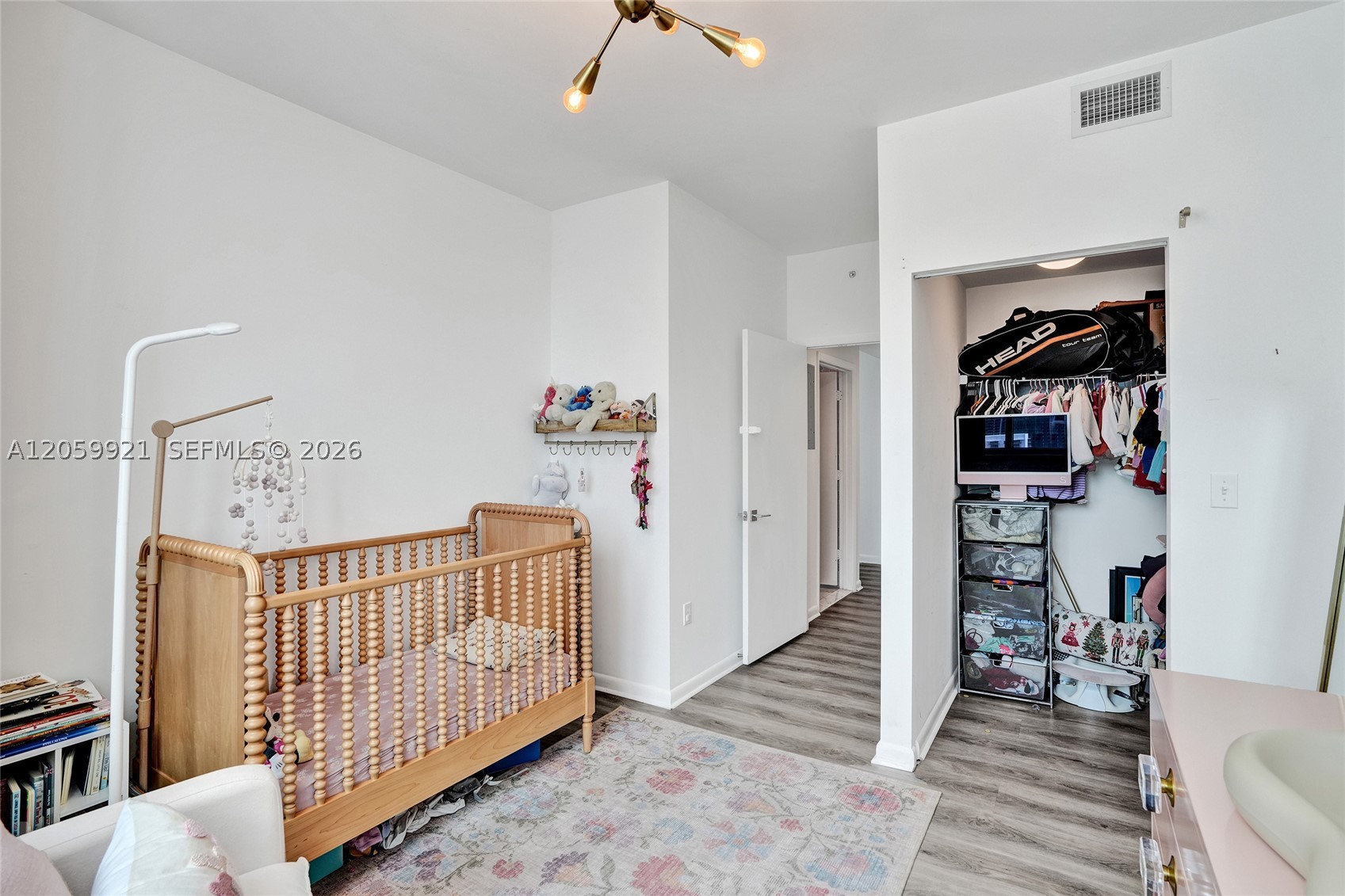 244 Biscayne Blvd #3409, Miami FL 33132