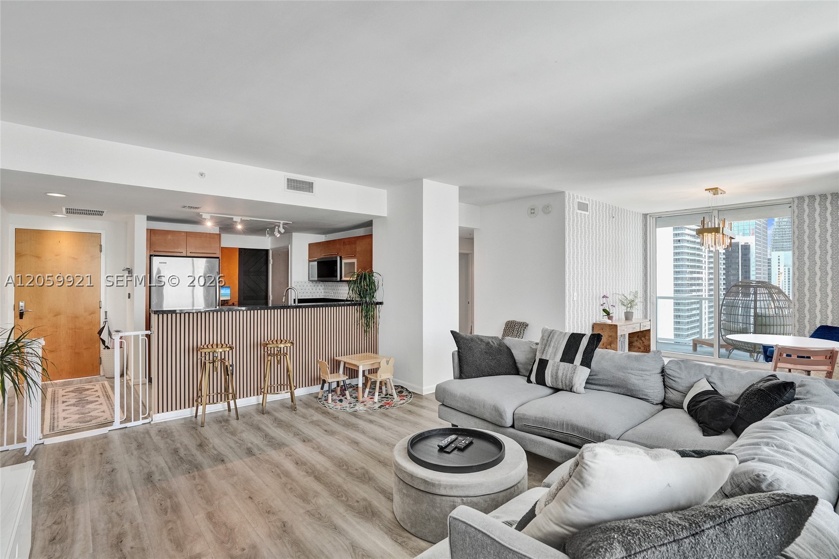244 Biscayne Blvd #3409, Miami FL 33132