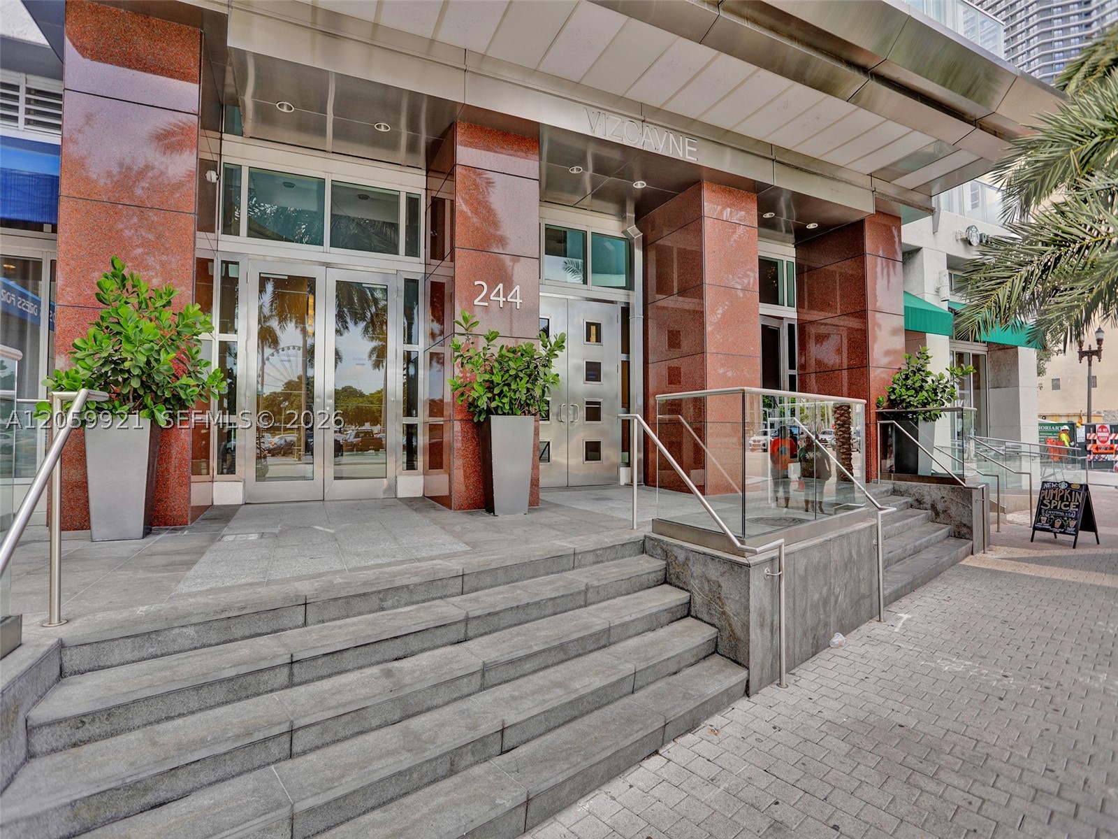 244 Biscayne Blvd #3409, Miami FL 33132
