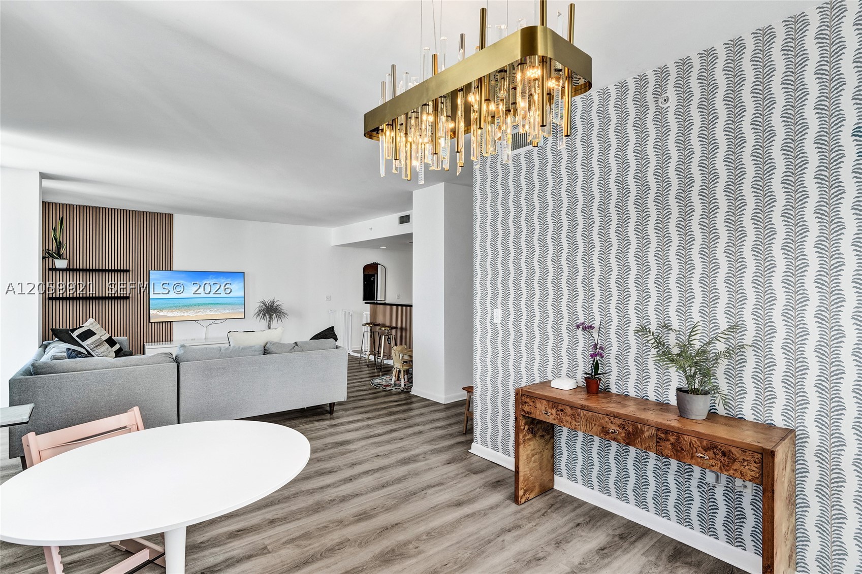244 Biscayne Blvd #3409, Miami FL 33132