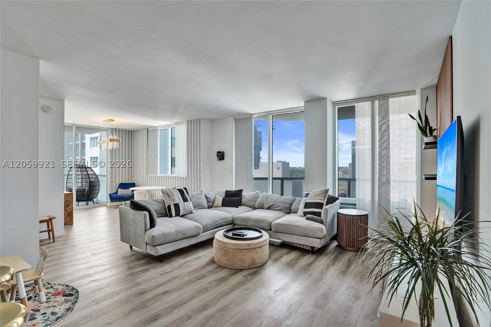 244 Biscayne Blvd #3409, Miami FL 33132