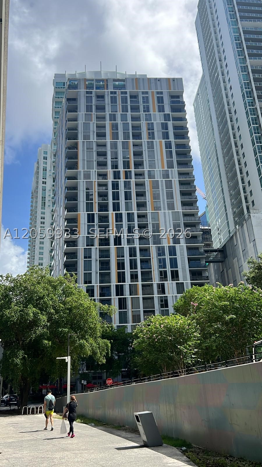 31 SE 6th St #1801, Miami FL 33131