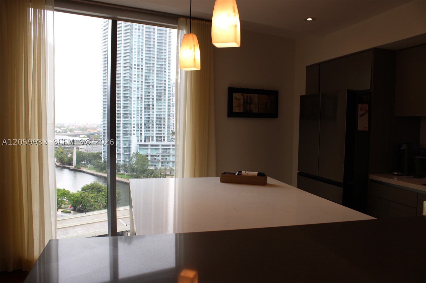 31 SE 6th St #1801, Miami FL 33131