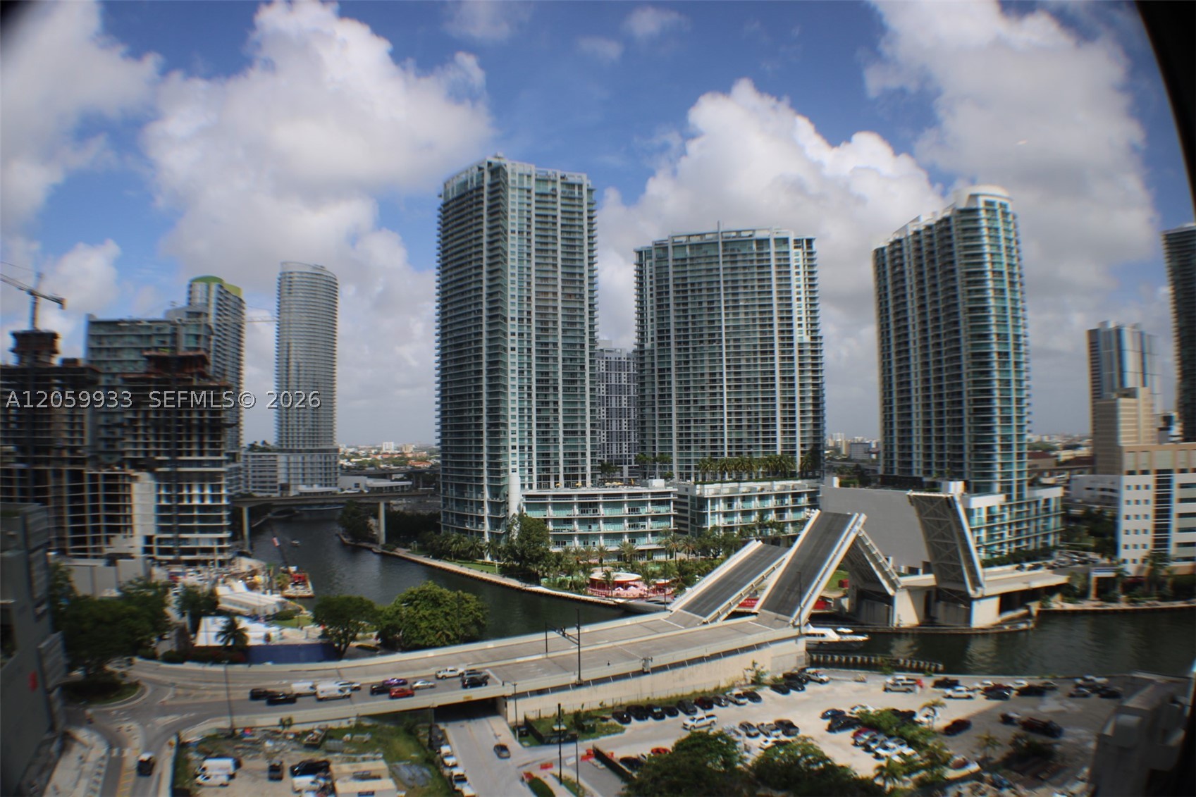 31 SE 6th St #1801, Miami FL 33131