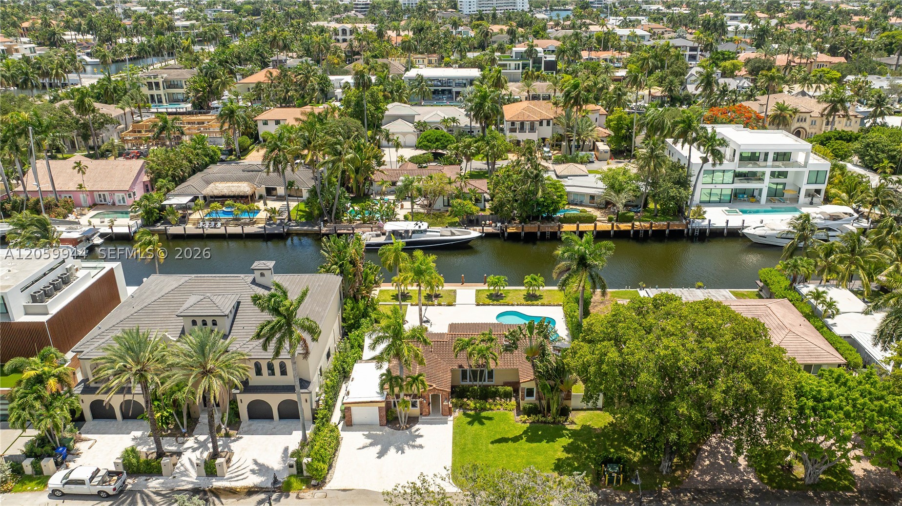 330 Coconut Isle Dr, Fort Lauderdale FL 33301