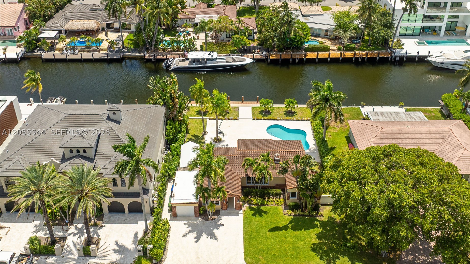 330 Coconut Isle Dr, Fort Lauderdale FL 33301