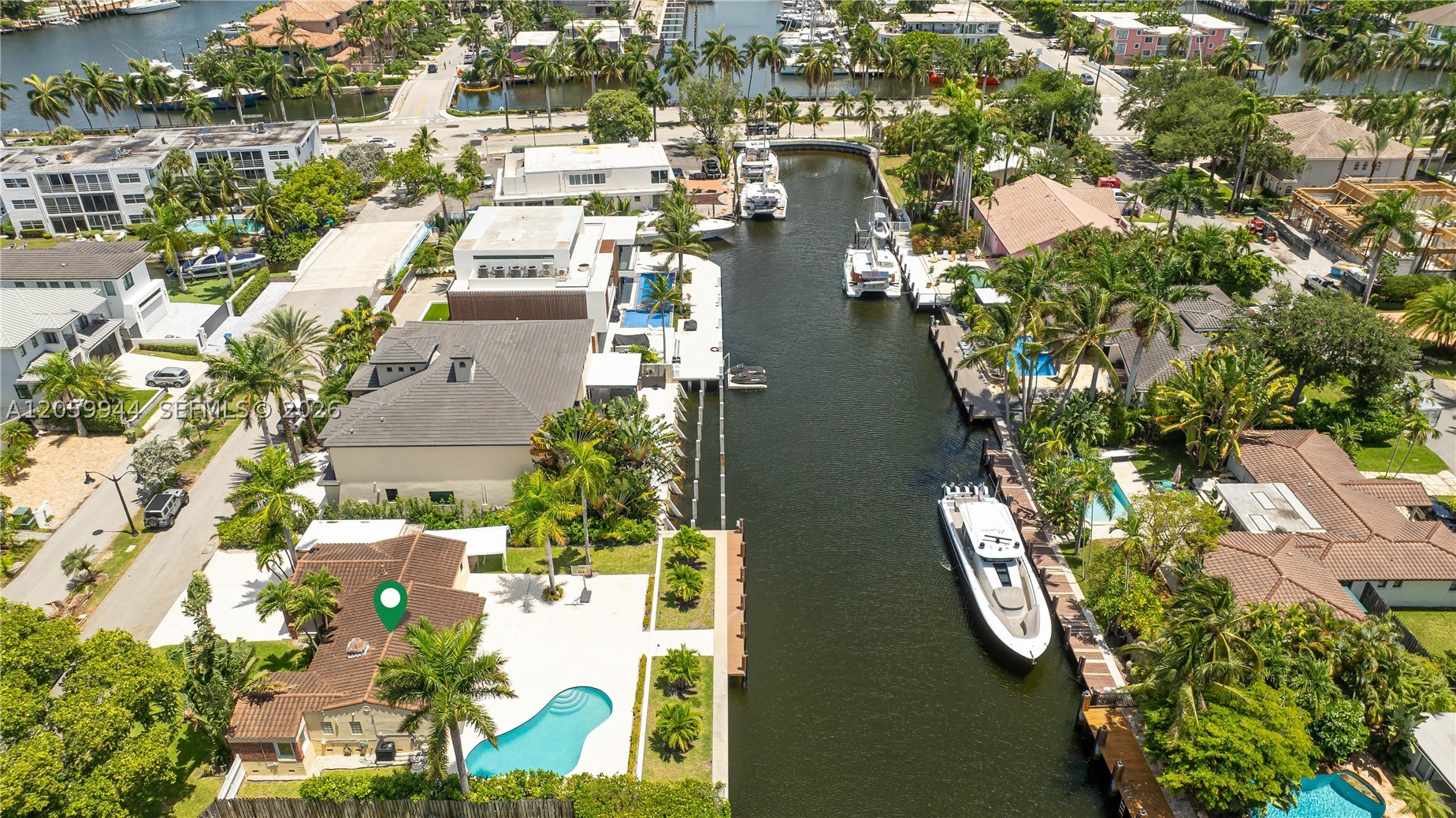 330 Coconut Isle Dr, Fort Lauderdale FL 33301