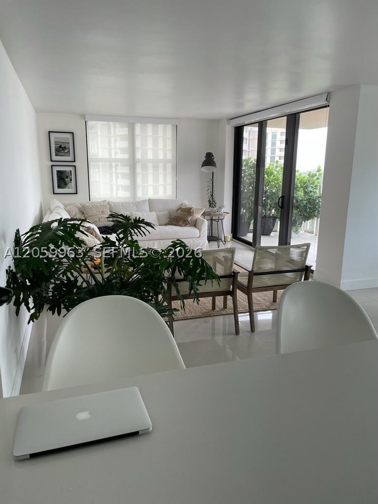 1111 Crandon Blvd #A807, Key Biscayne FL 33149