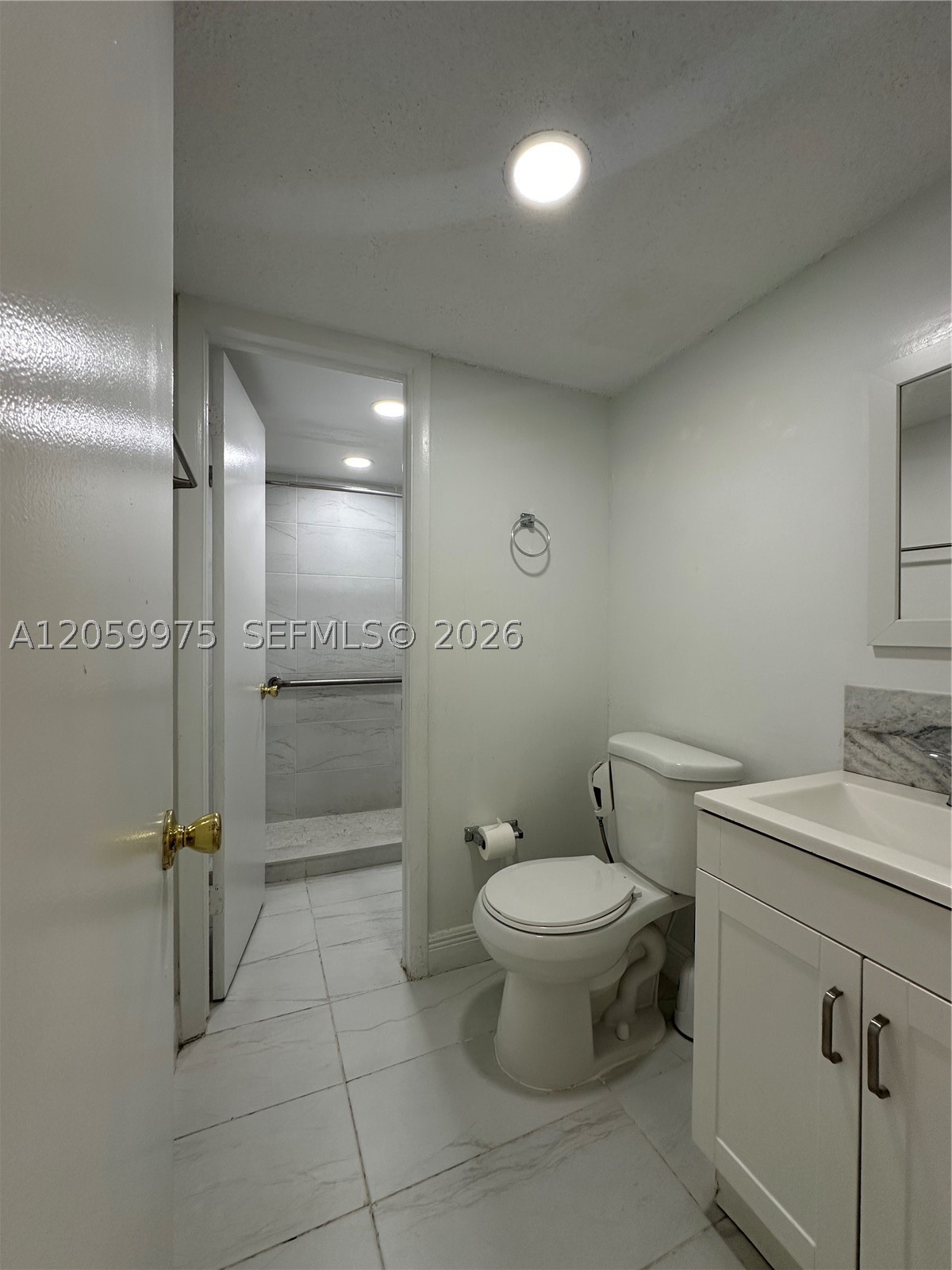 8990 SW 24th St #19, Miami FL 33165