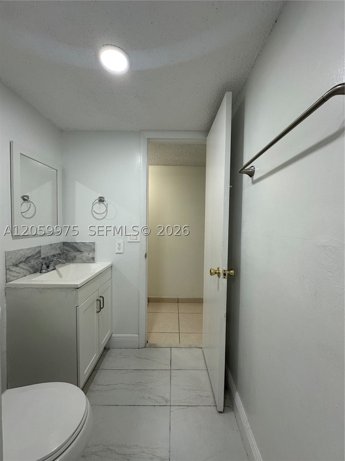 8990 SW 24th St #19, Miami FL 33165