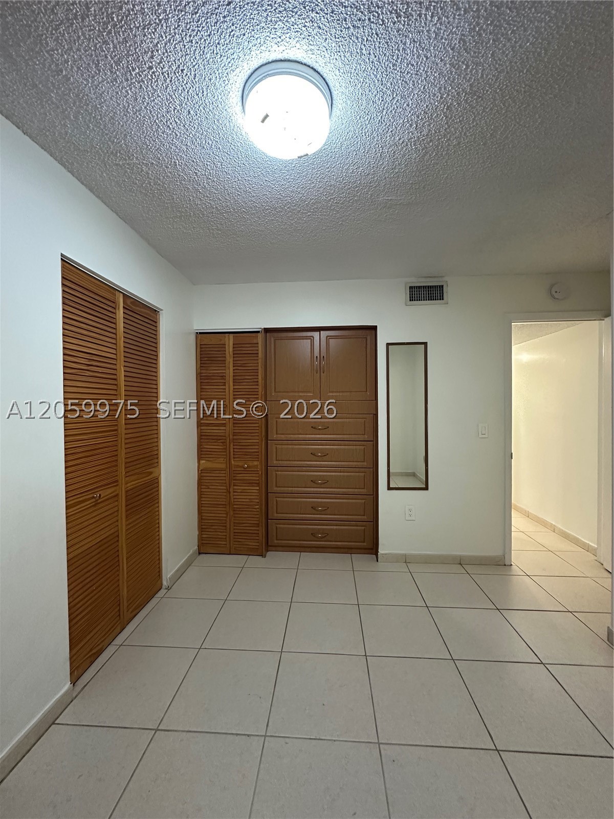 8990 SW 24th St #19, Miami FL 33165