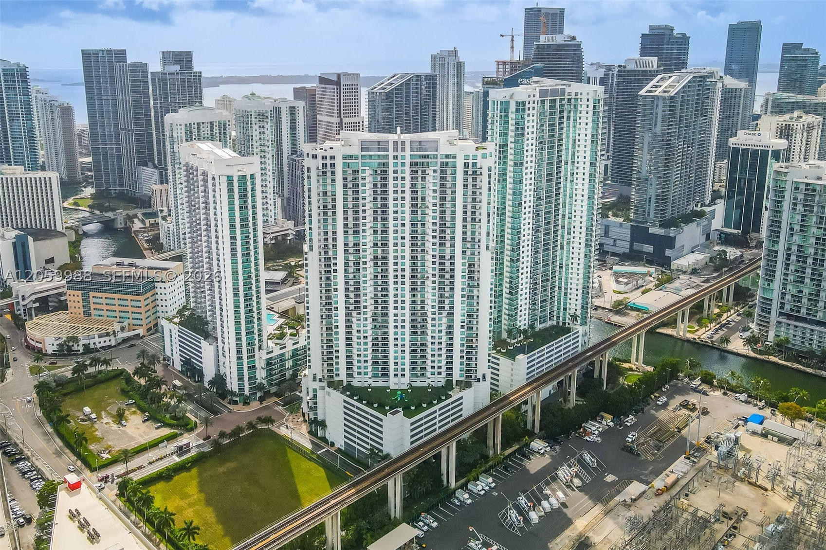 92 SW 3rd St #5204, Miami FL 33130