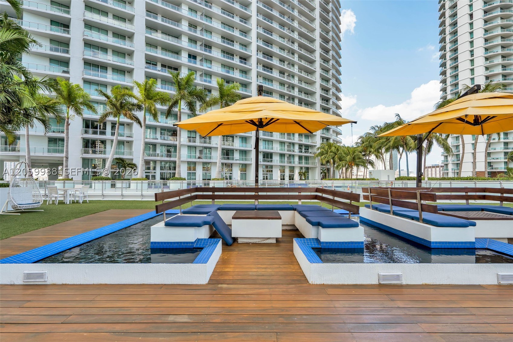 92 SW 3rd St #5204, Miami FL 33130