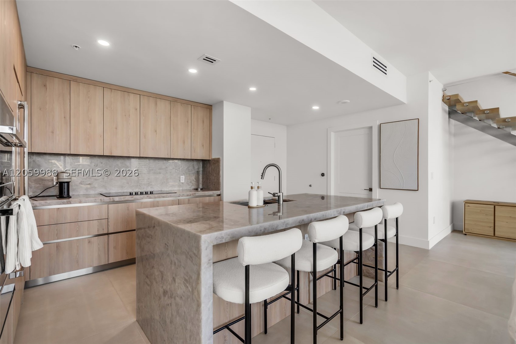 92 SW 3rd St #5204, Miami FL 33130