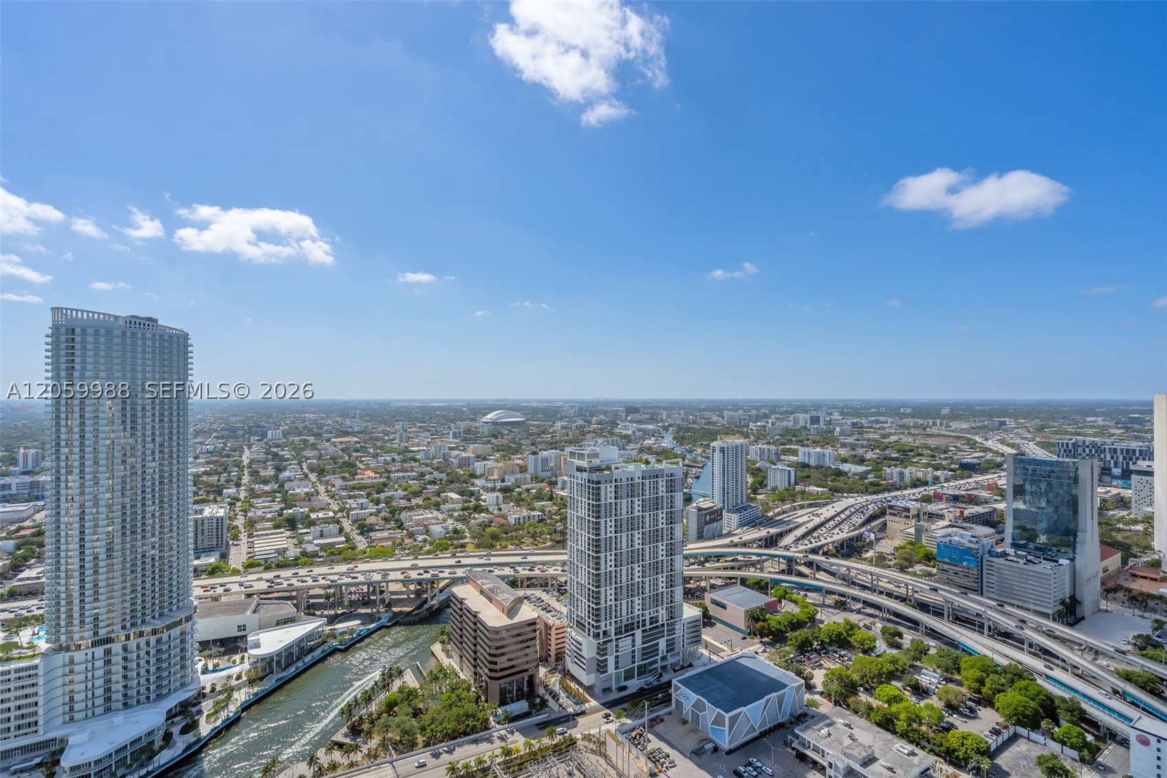 92 SW 3rd St #5204, Miami FL 33130