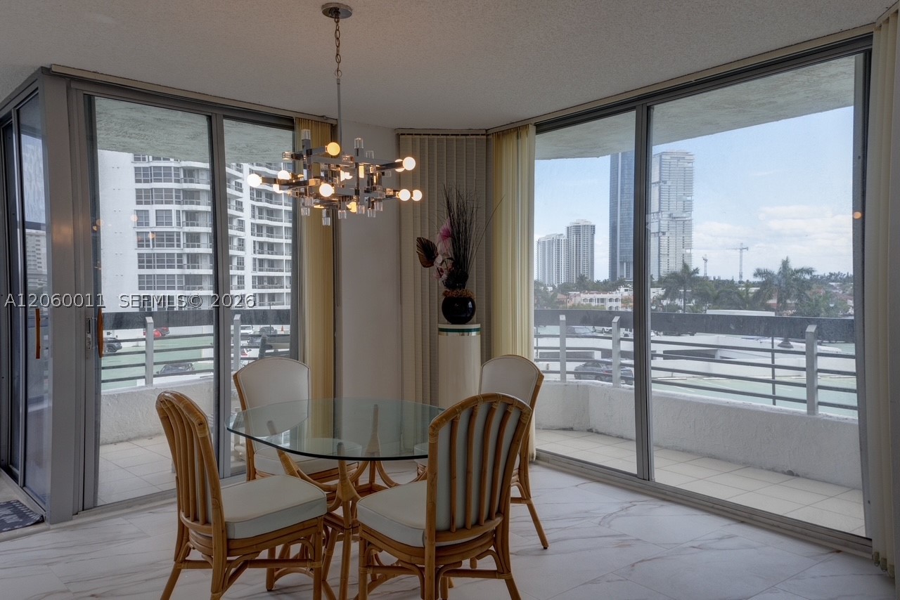 3600 Mystic Pointe Dr #613, Aventura FL 33180