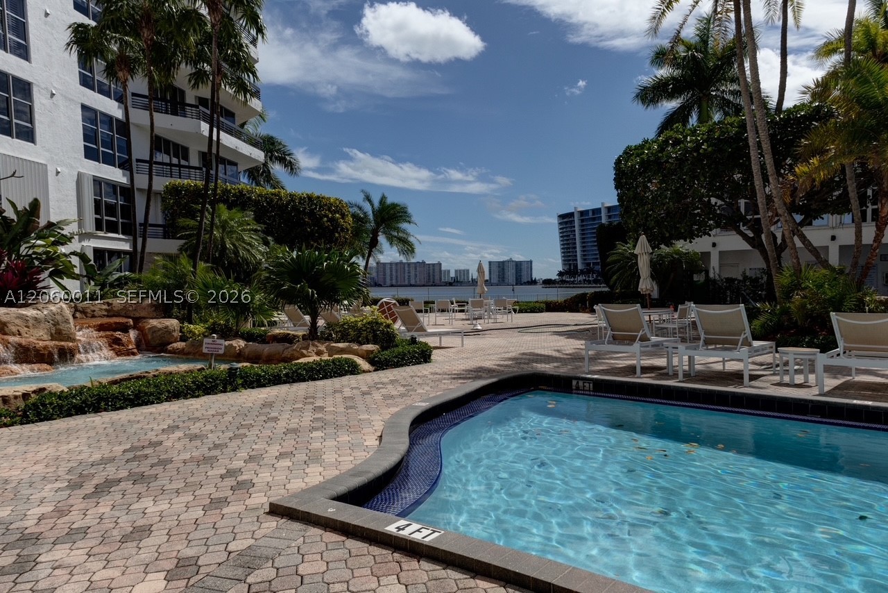 3600 Mystic Pointe Dr #613, Aventura FL 33180