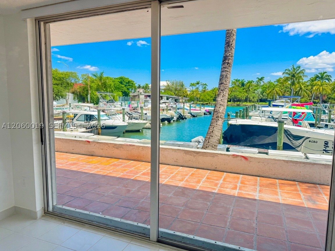 1700 NW N River Dr #106, Miami FL 33125