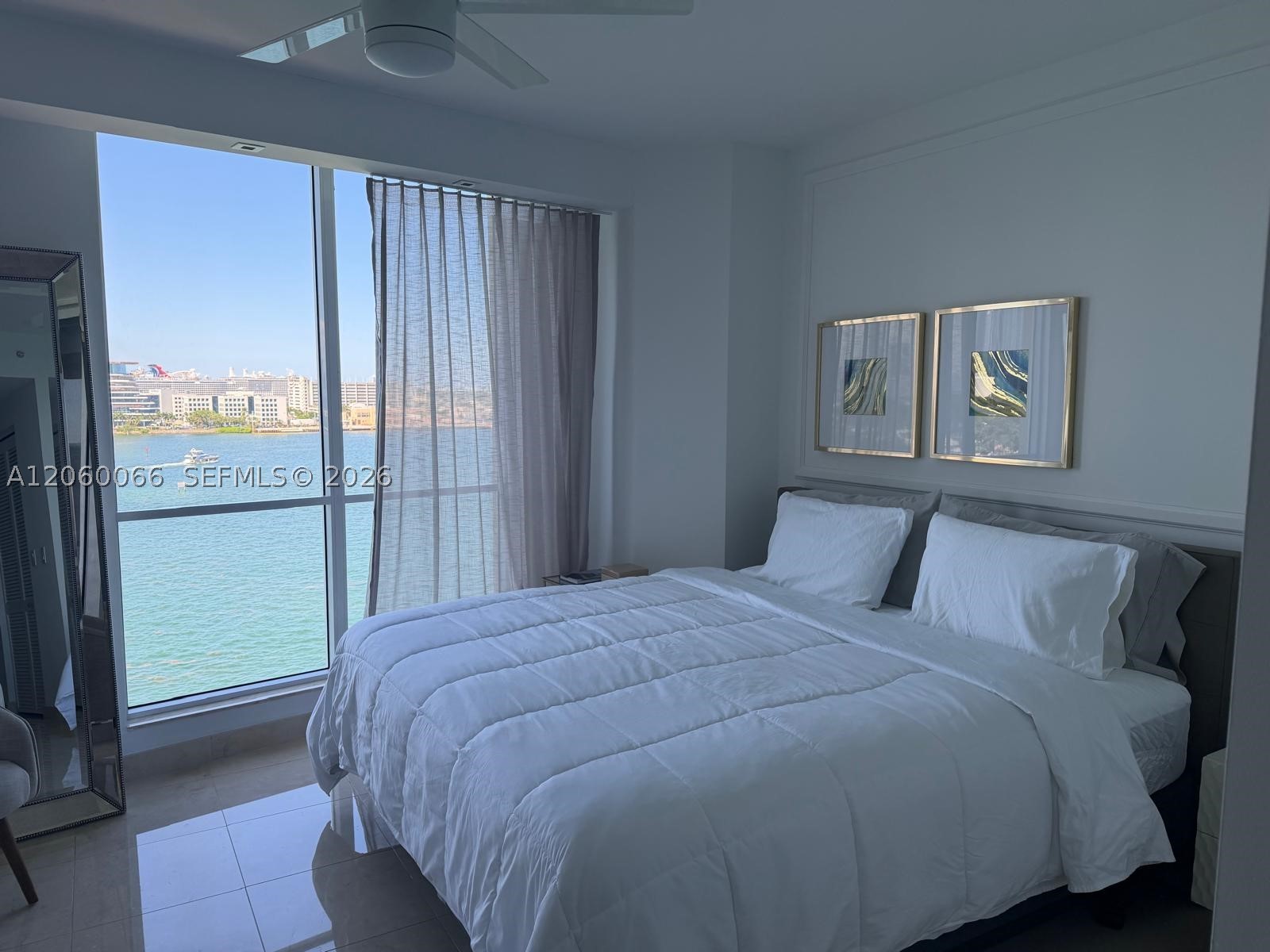 848 Brickell Key Dr #1102, Miami FL 33131
