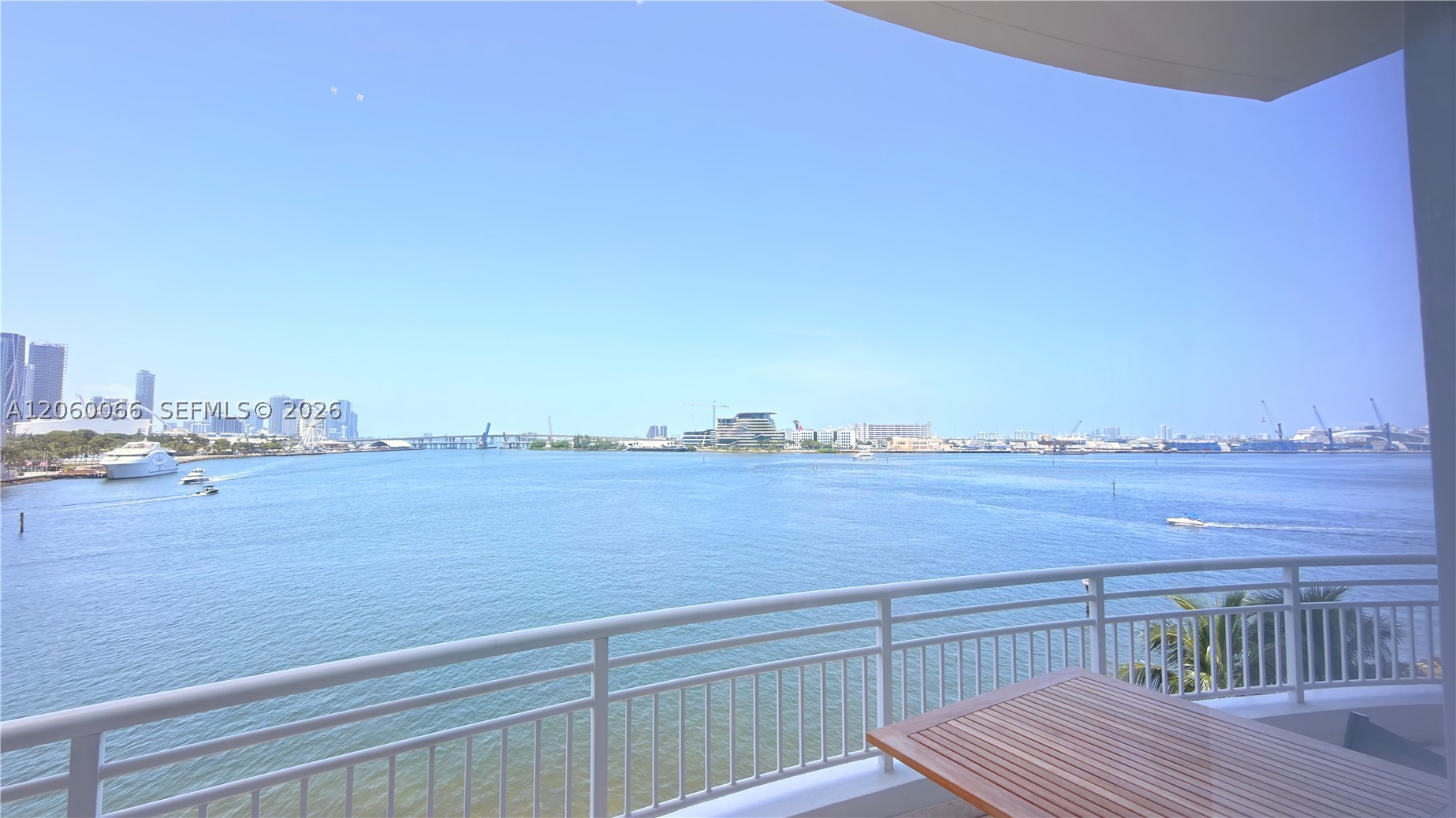 848 Brickell Key Dr #1102, Miami FL 33131