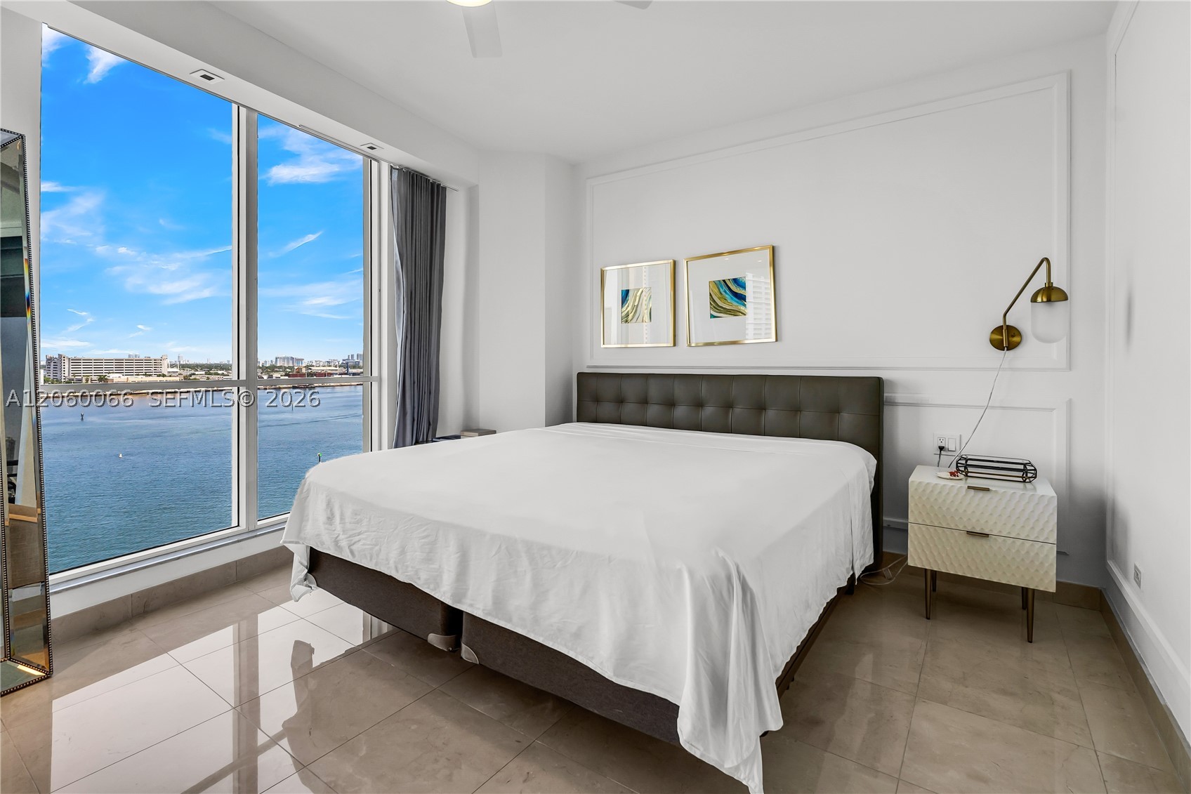 848 Brickell Key Dr #1102, Miami FL 33131