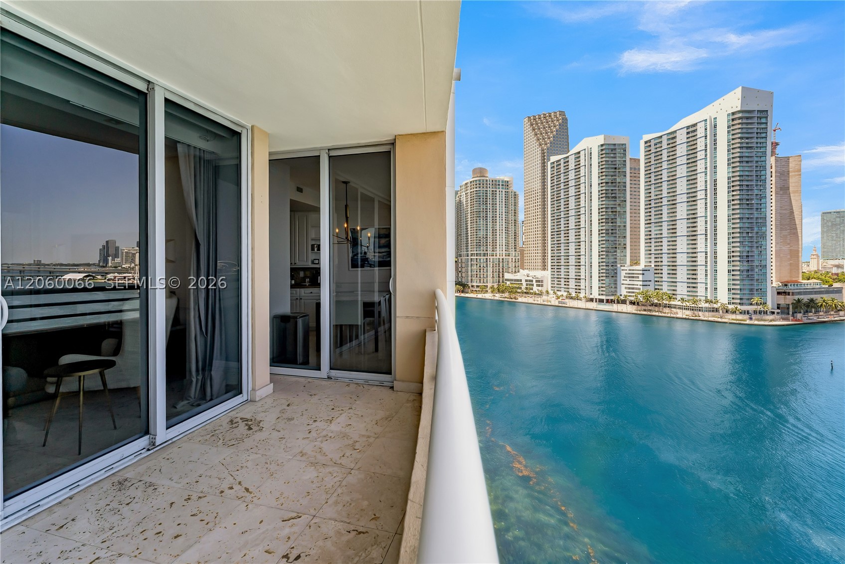848 Brickell Key Dr #1102, Miami FL 33131