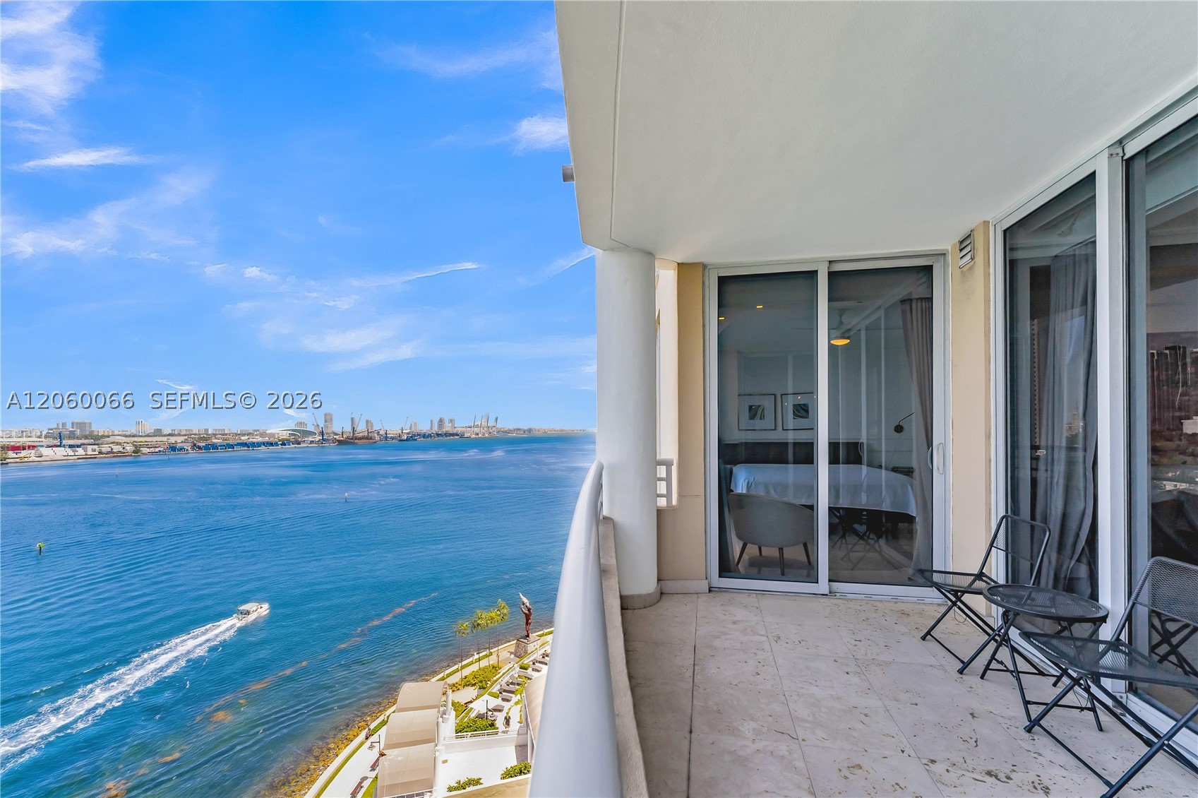 848 Brickell Key Dr #1102, Miami FL 33131