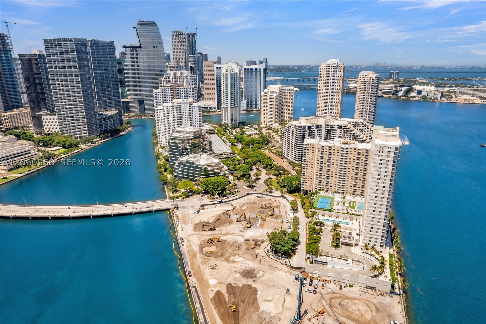 848 Brickell Key Dr #1102, Miami FL 33131