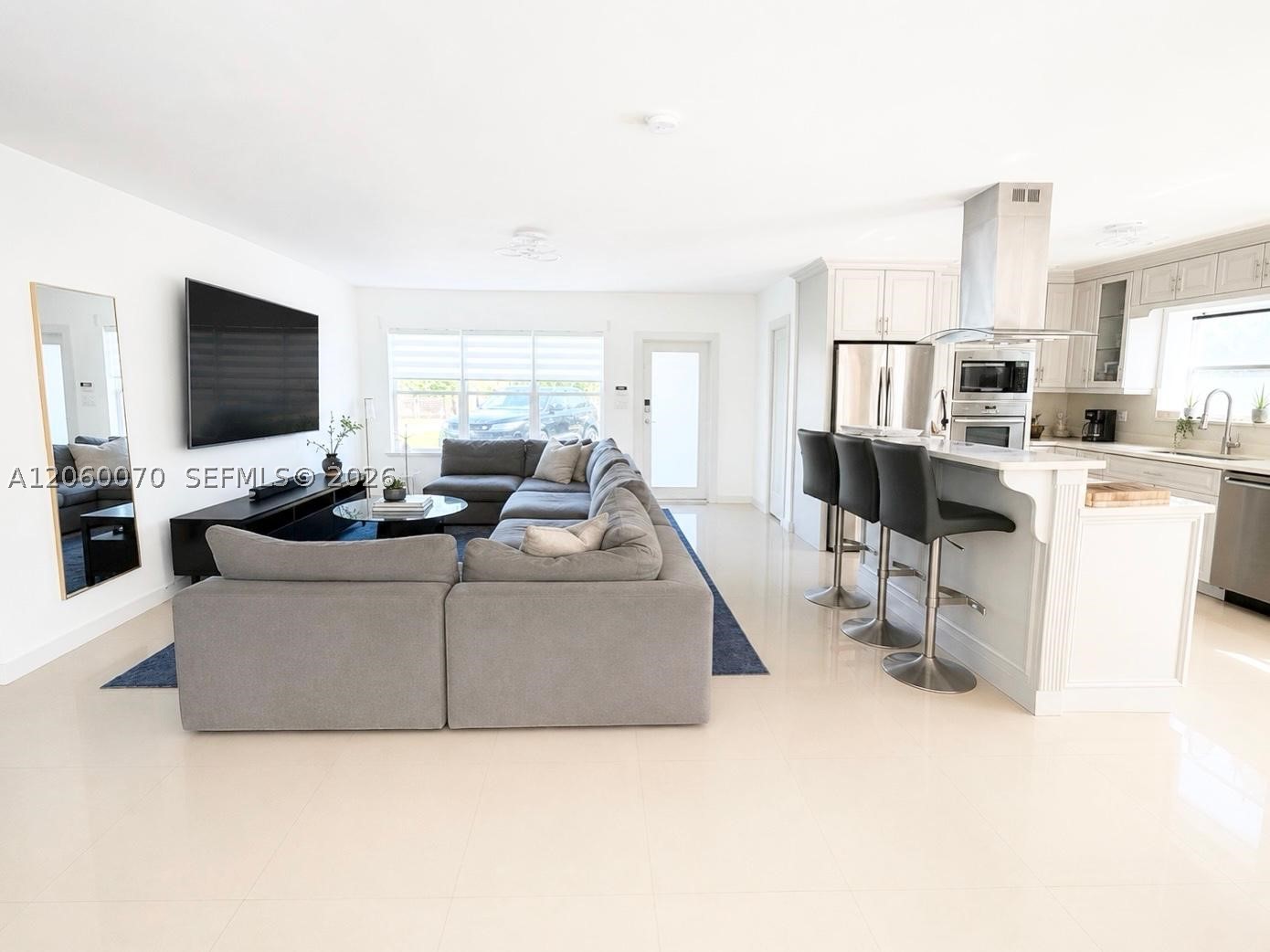 455 S Shore Dr, Miami Beach FL 33141