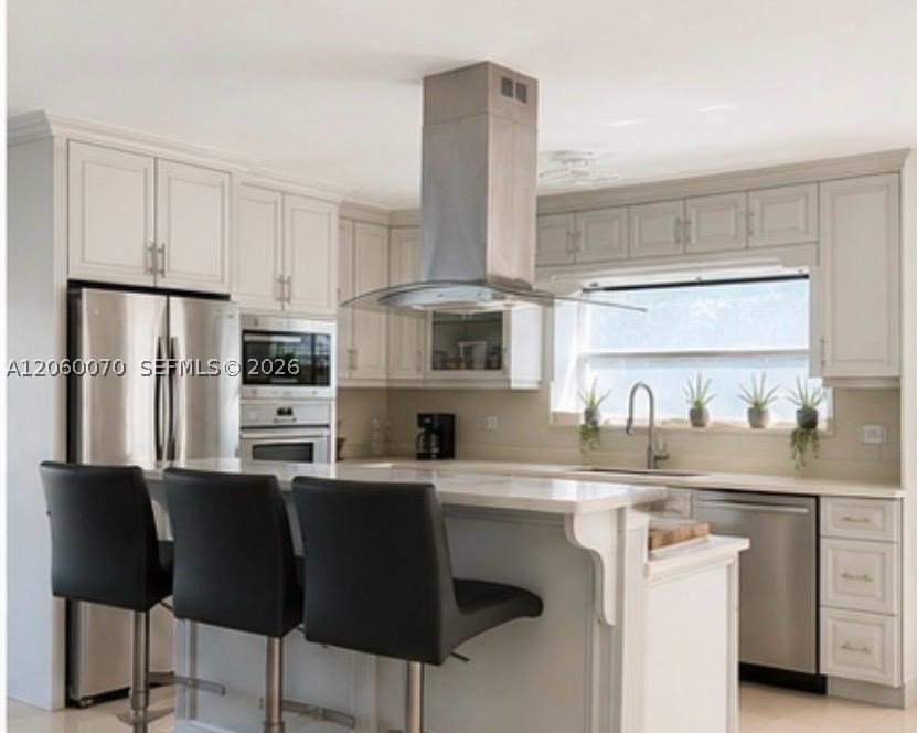 455 S Shore Dr, Miami Beach FL 33141