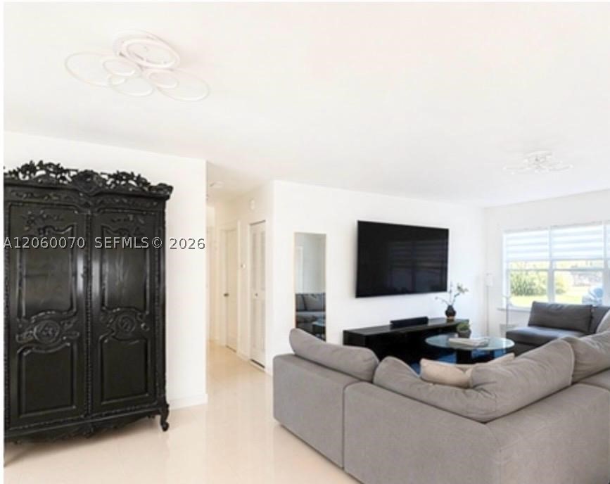 455 S Shore Dr, Miami Beach FL 33141
