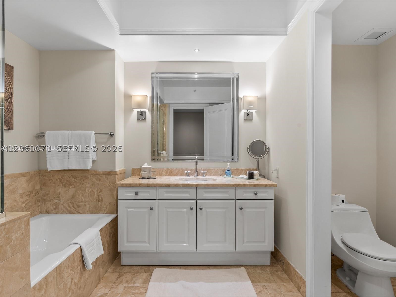1435 Brickell Ave #3212, Miami FL 33131