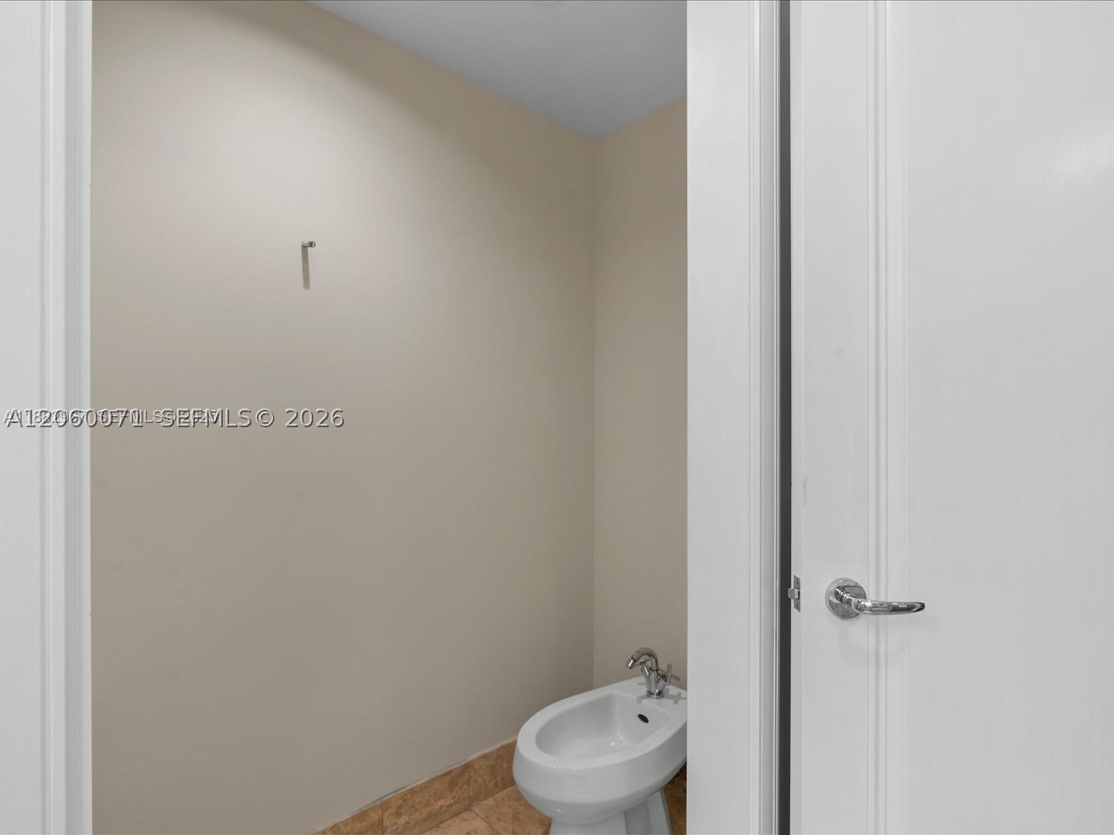 1435 Brickell Ave #3212, Miami FL 33131