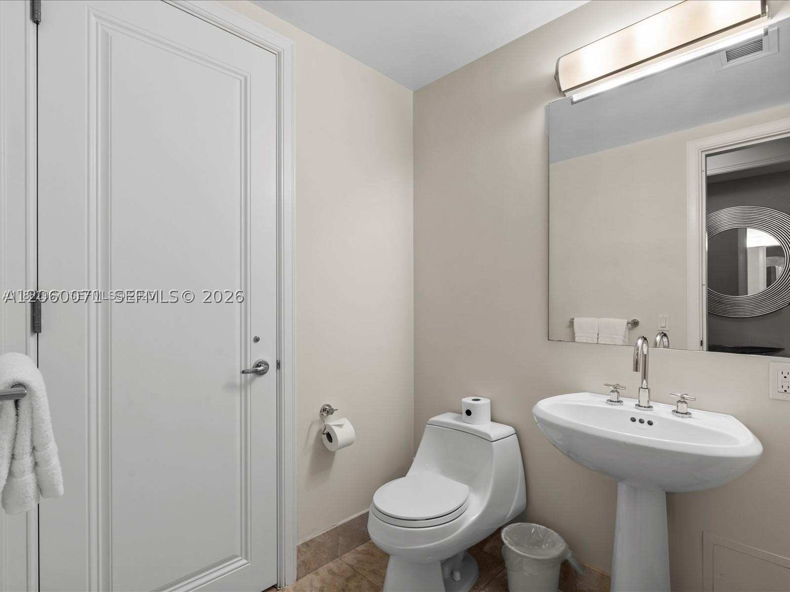 1435 Brickell Ave #3212, Miami FL 33131