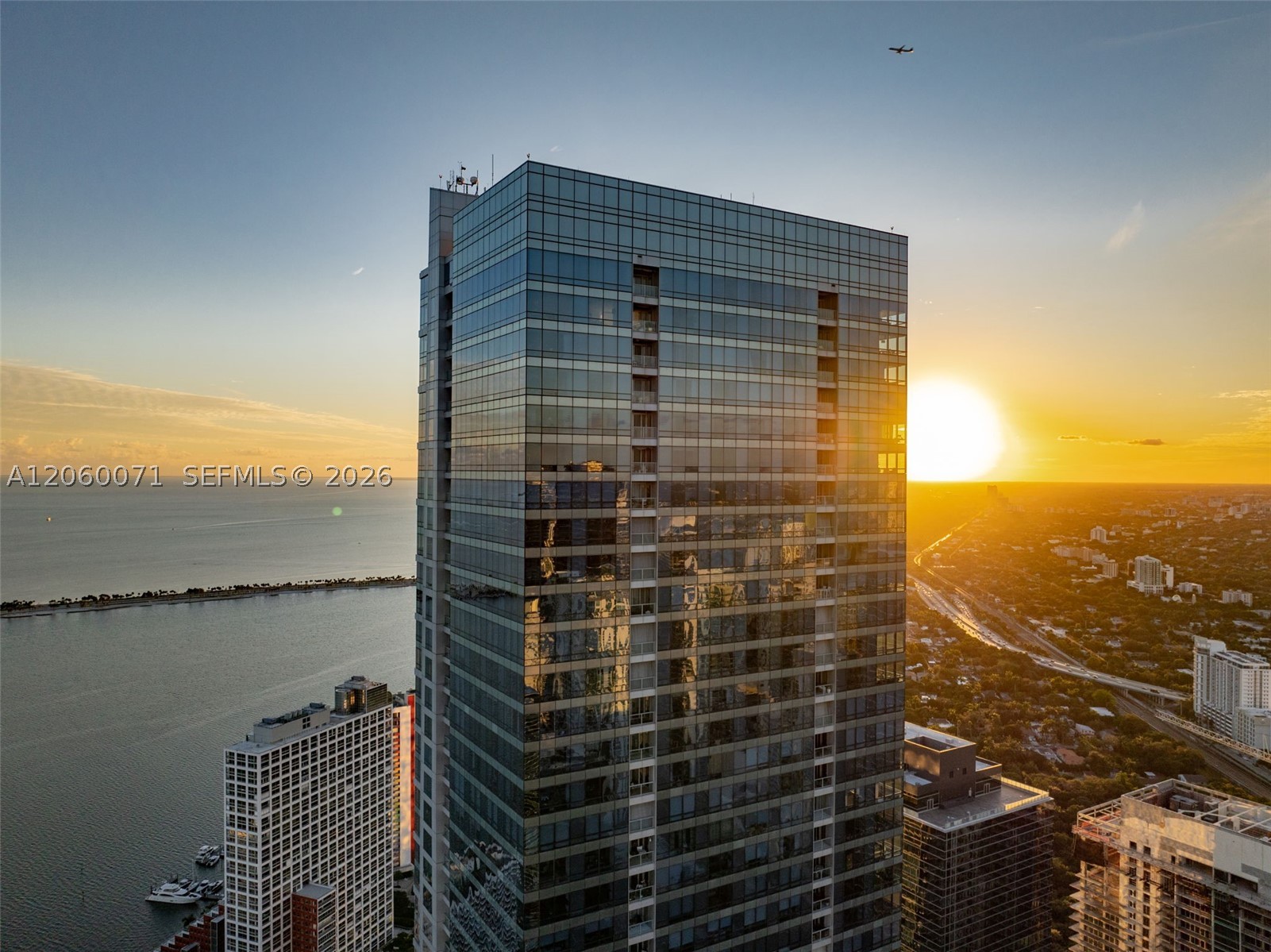 1435 Brickell Ave #3212, Miami FL 33131
