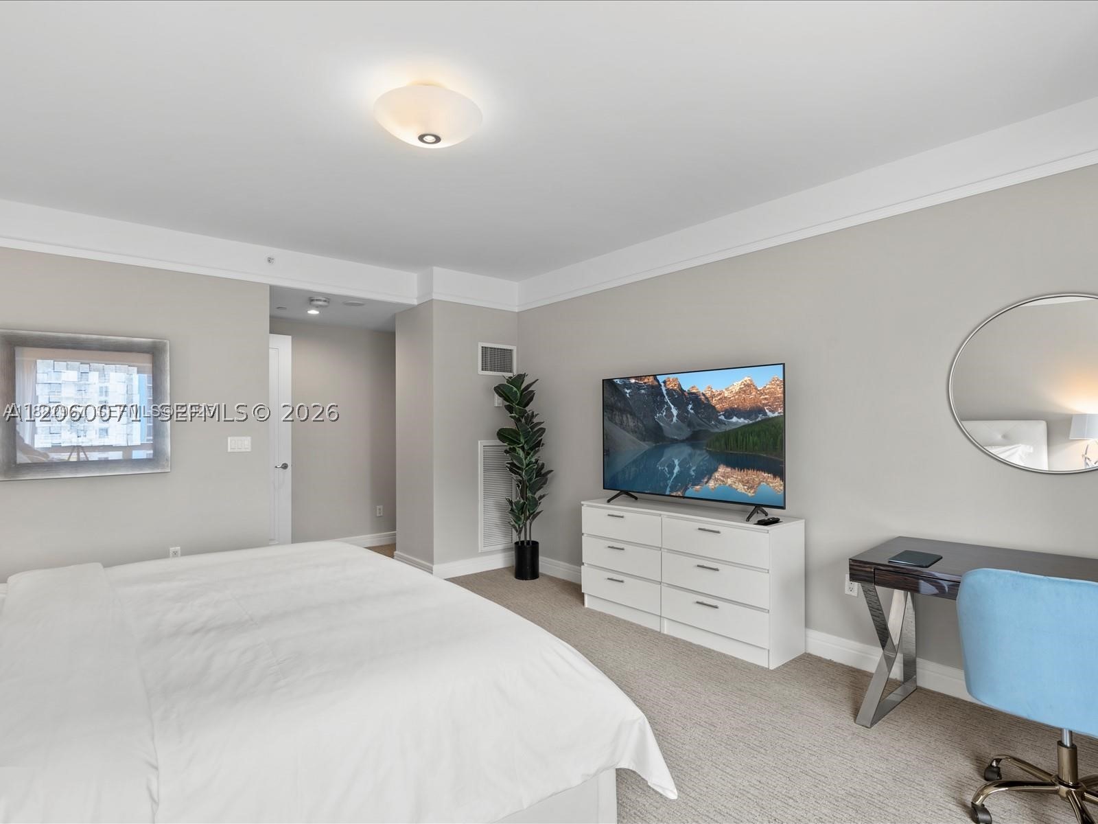 1435 Brickell Ave #3212, Miami FL 33131