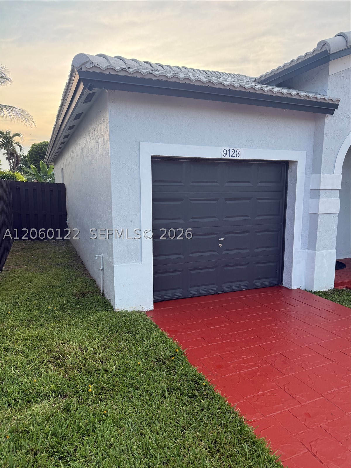 9128 SW 162nd Pl, Miami FL 33196
