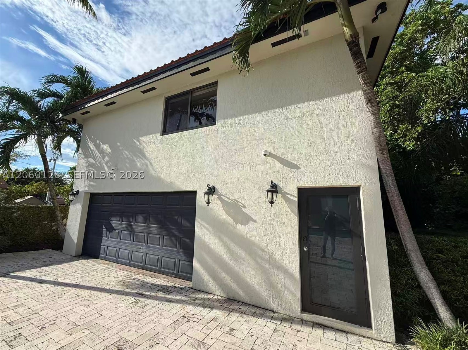 8881 SW 28th St, Miami FL 33165