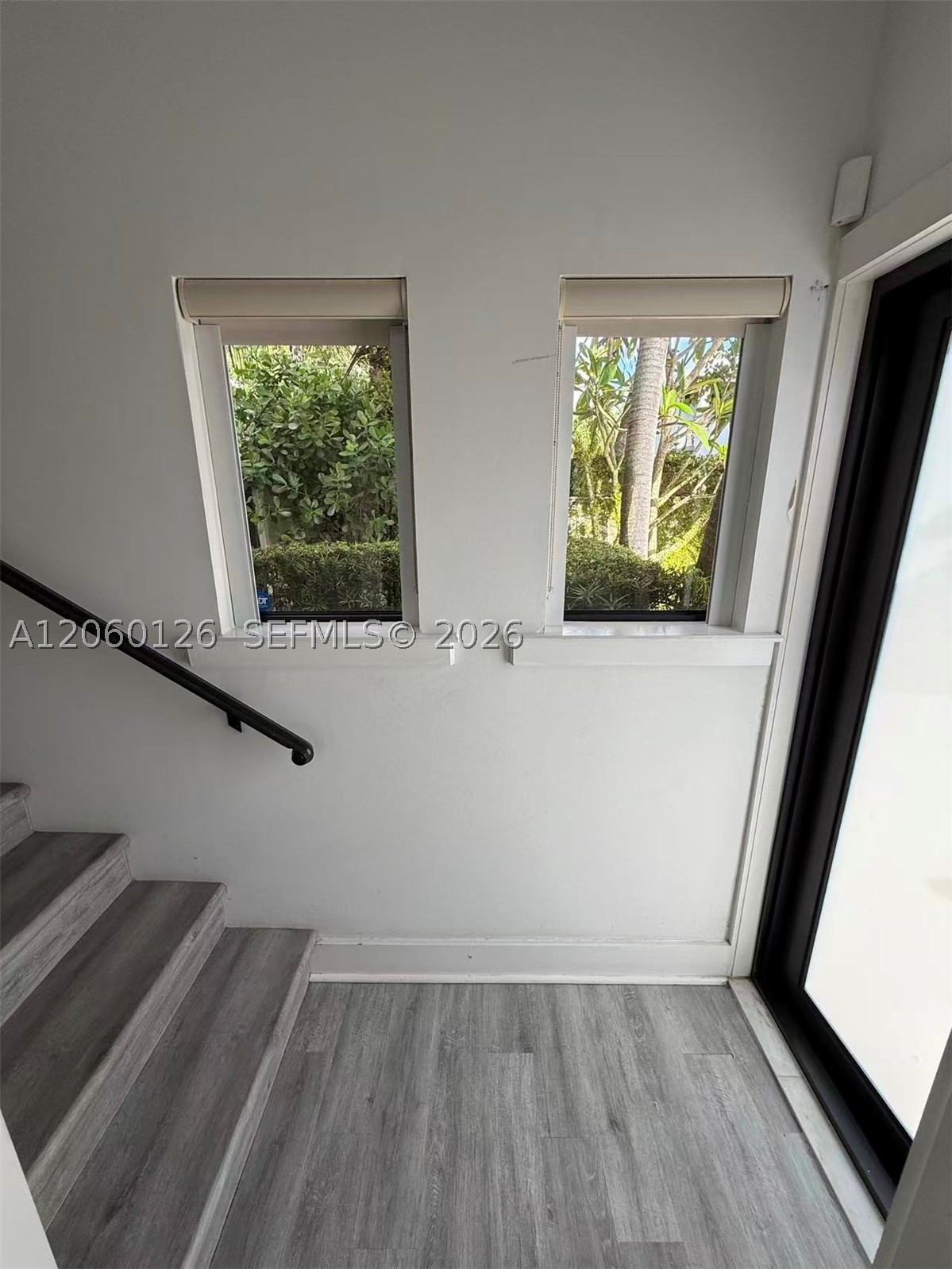8881 SW 28th St, Miami FL 33165