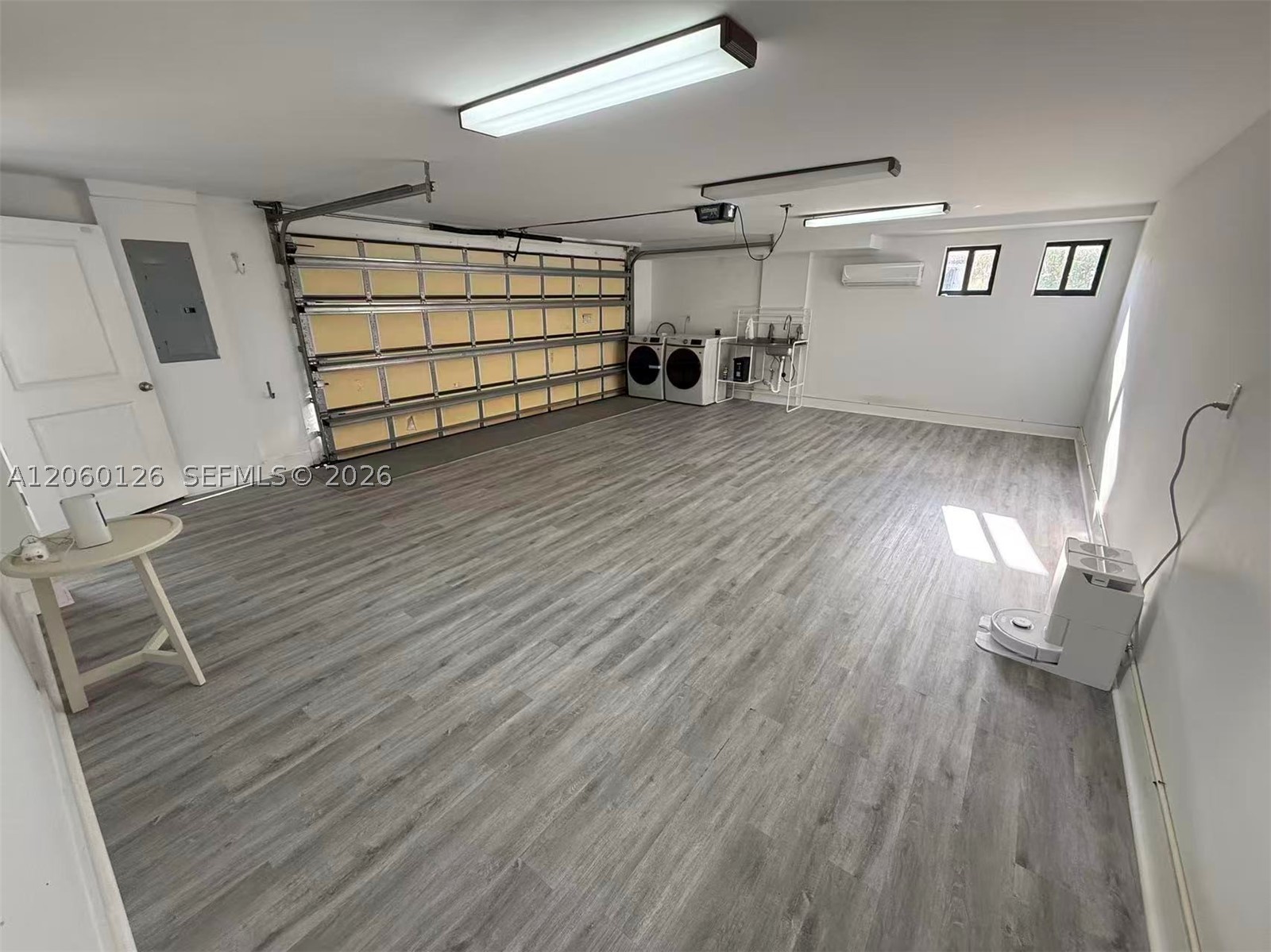 8881 SW 28th St, Miami FL 33165