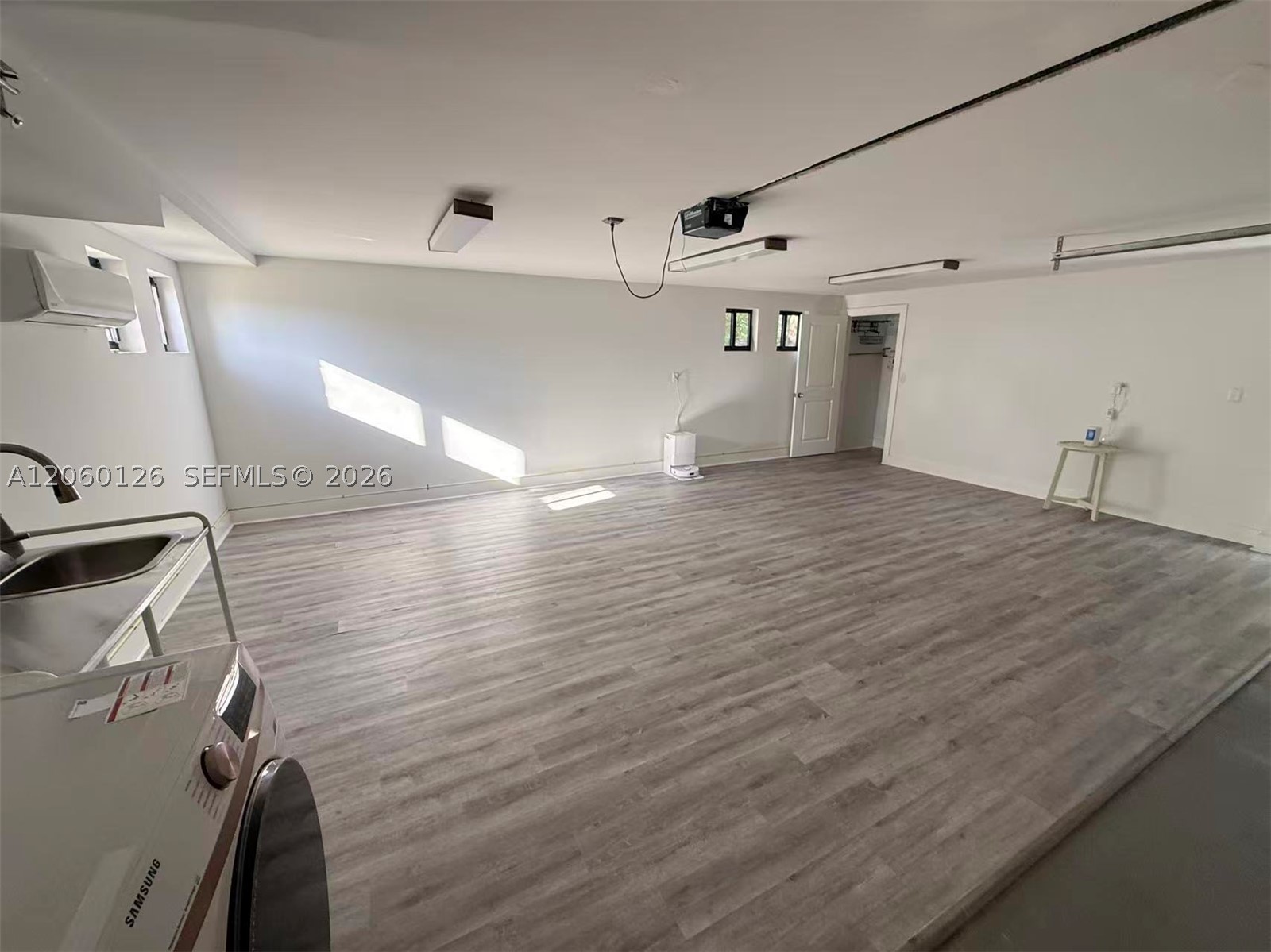 8881 SW 28th St, Miami FL 33165